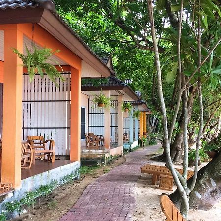 Paradise Beachfront Bungalows 호텔 코크라단 외부 사진